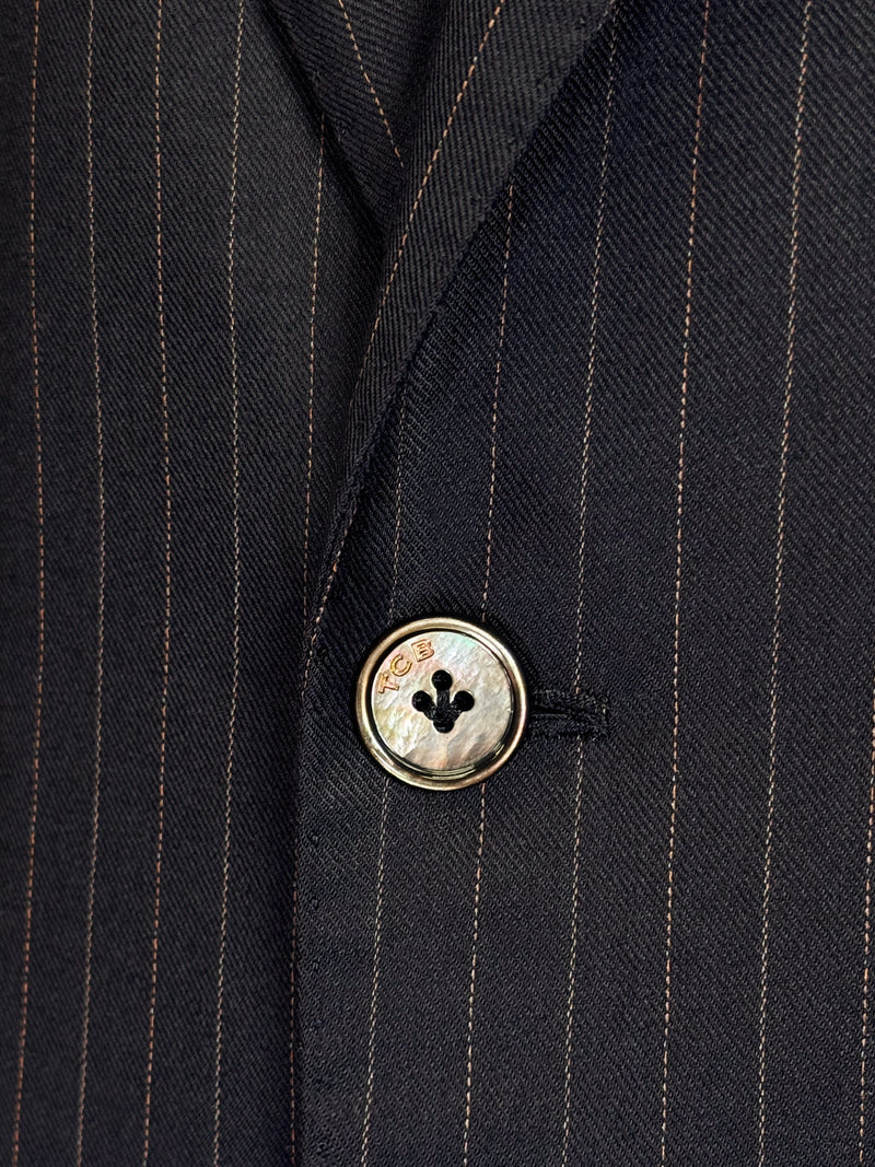 Hand-Sewn Buttons & Buttonholes