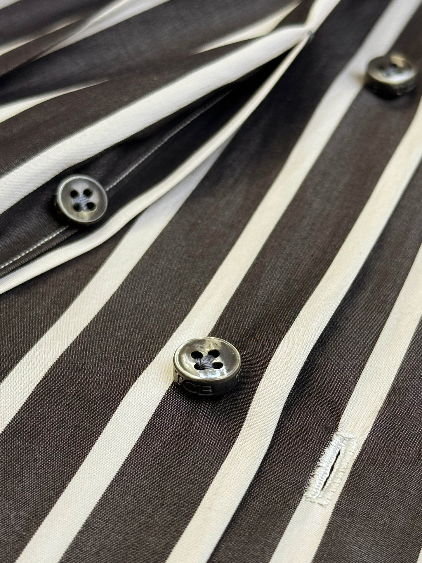 Signature Dress Shirt in Tailored Fit