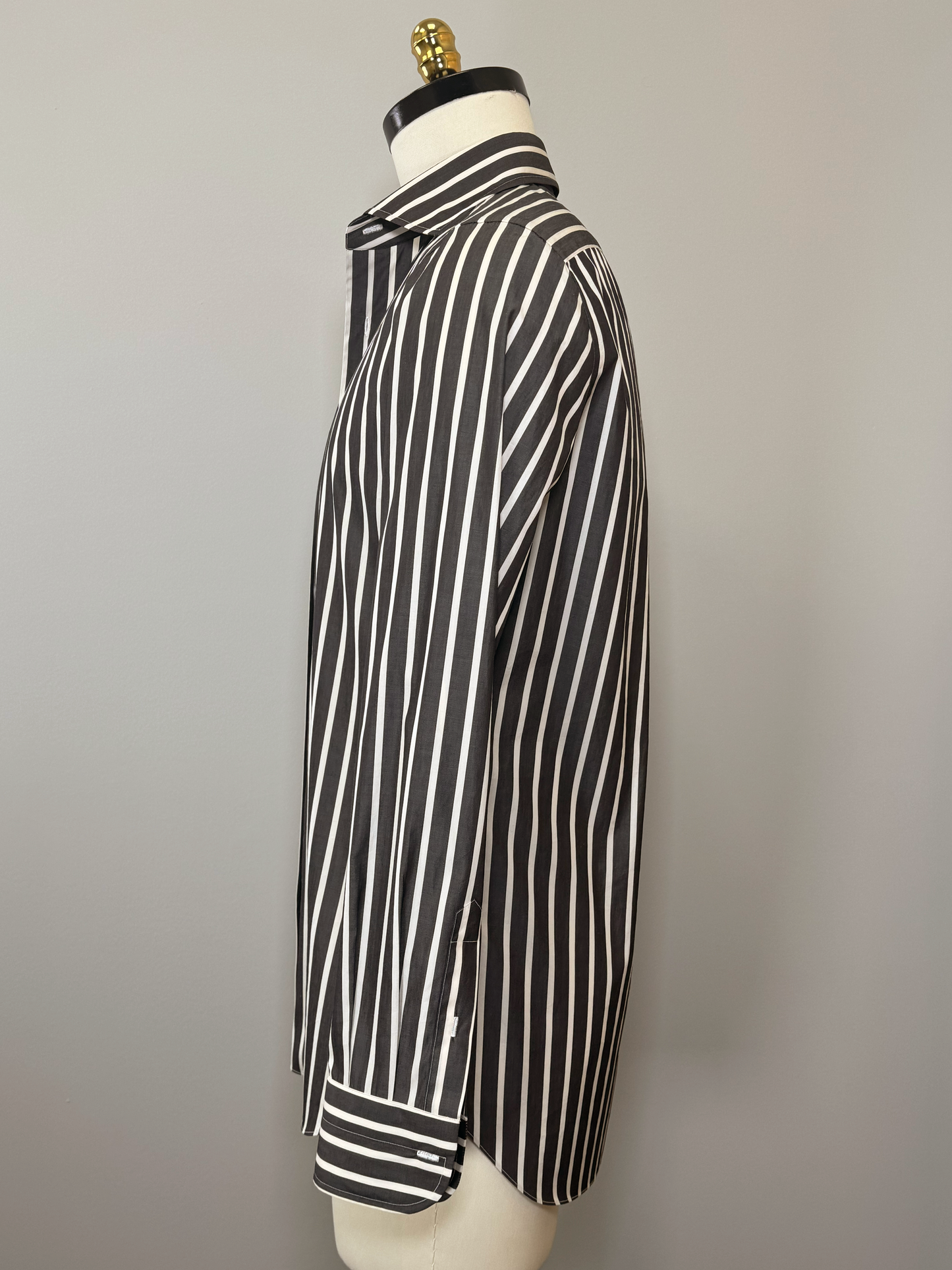 Signature Dress Shirt in Tailored Fit