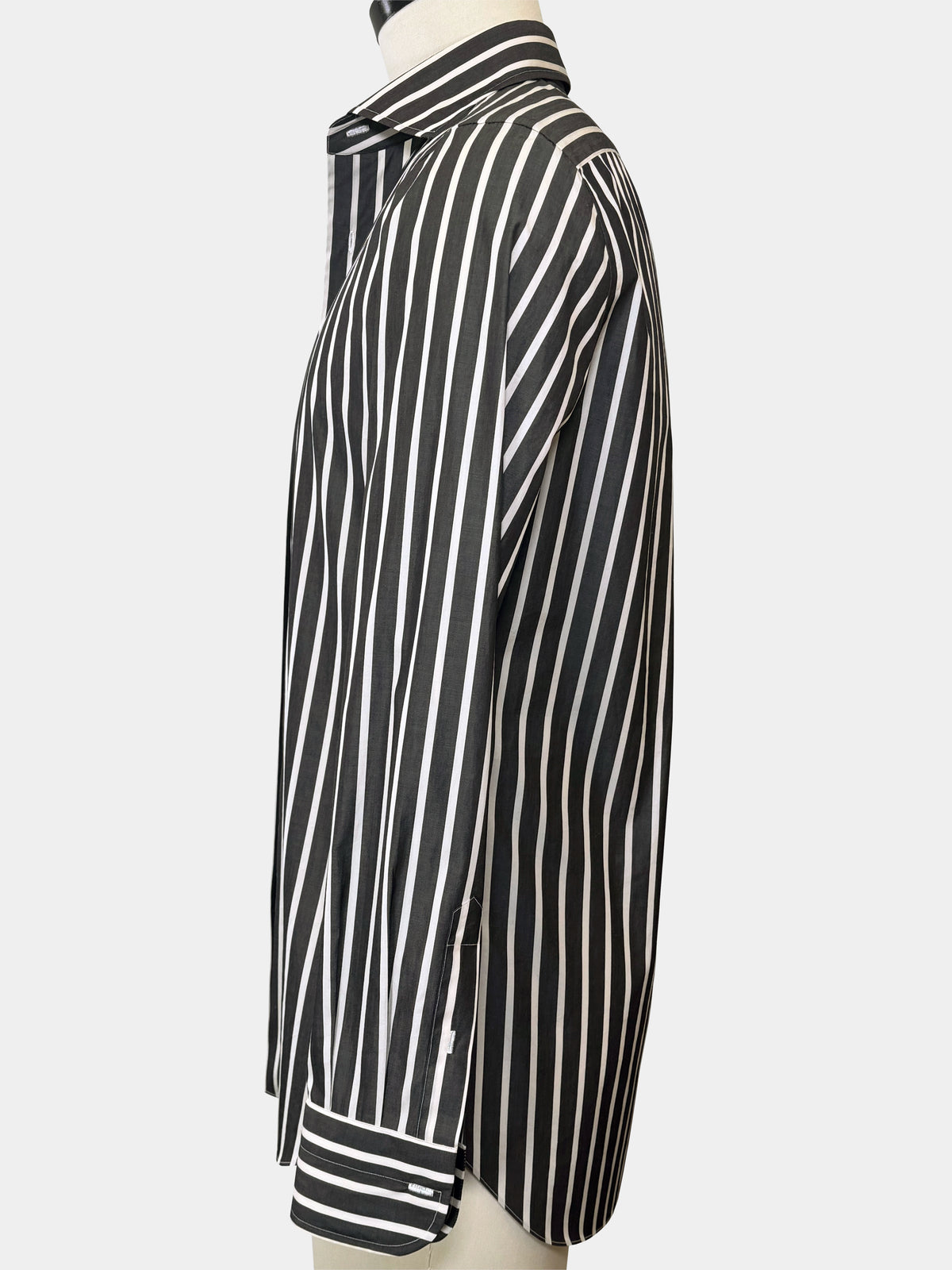 CHARCOAL GRAY AND WHITE STRIPED COTTON POPLIN DRESS SHIRT