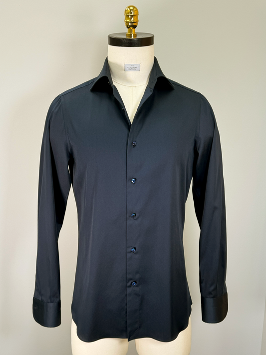 Signature Dress Shirt in Tailored Fit