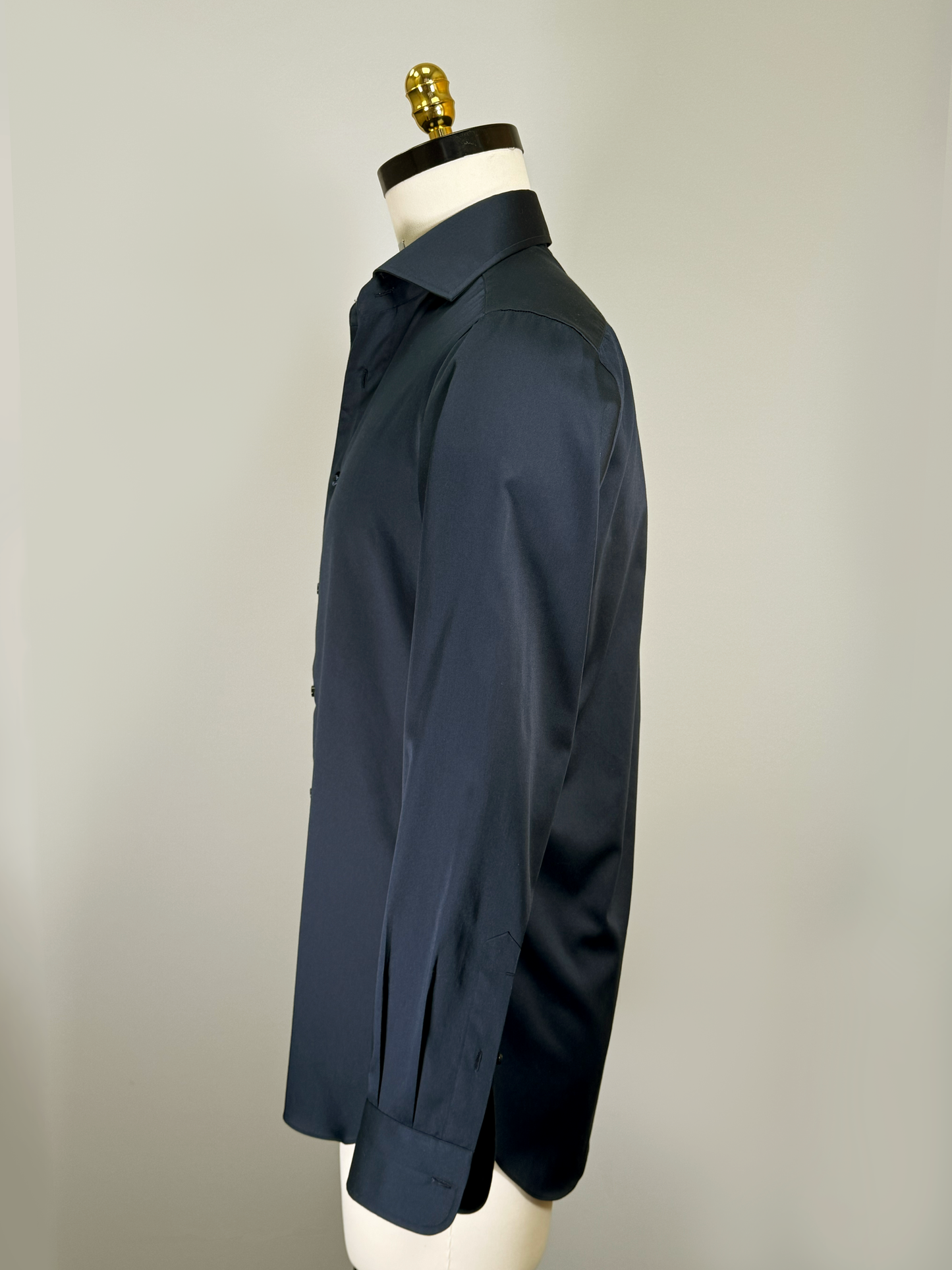 Signature Dress Shirt in Tailored Fit